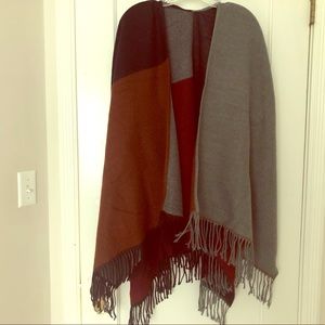 Colorblock poncho